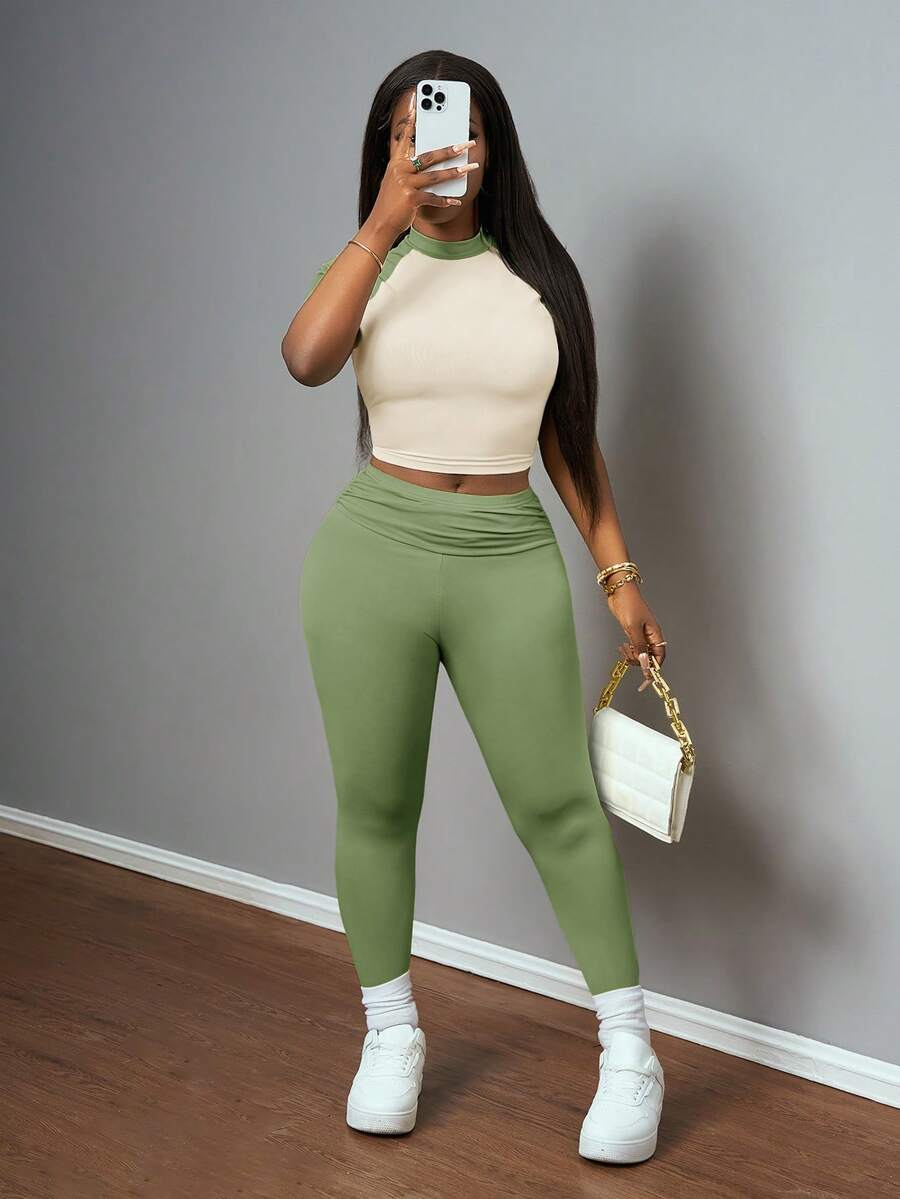 Beige Ruched Crop Top And High – High Waist Leggings recenzja i cena