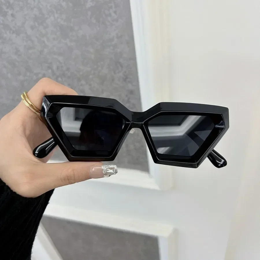 Black Square Sunglasses Women  – Women'S Fashion Eyewear recenzja i cena