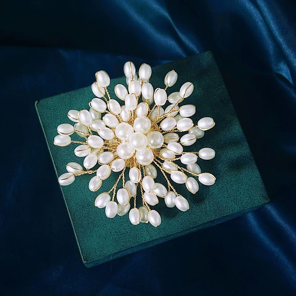 Pearl Woven Flower Brooch For  – Women Fashion Designers recenzja i cena