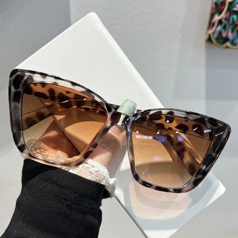 Trendy Cat Eye Sunglasses for  – Women'S Fashion Eyewear recenzja i cena