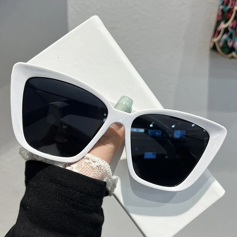 Trendy Cat Eye Sunglasses for  – Women'S Fashion Eyewear recenzja i cena