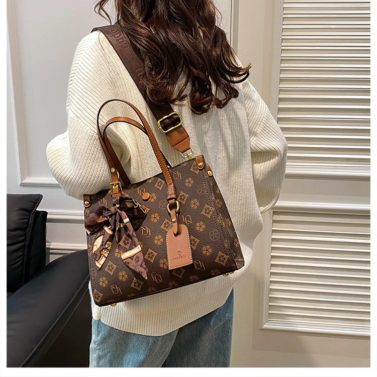 Free shipping designer Shoulde – Women Fashion Designers recenzja i cena